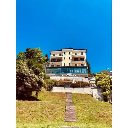 Belvedere One *